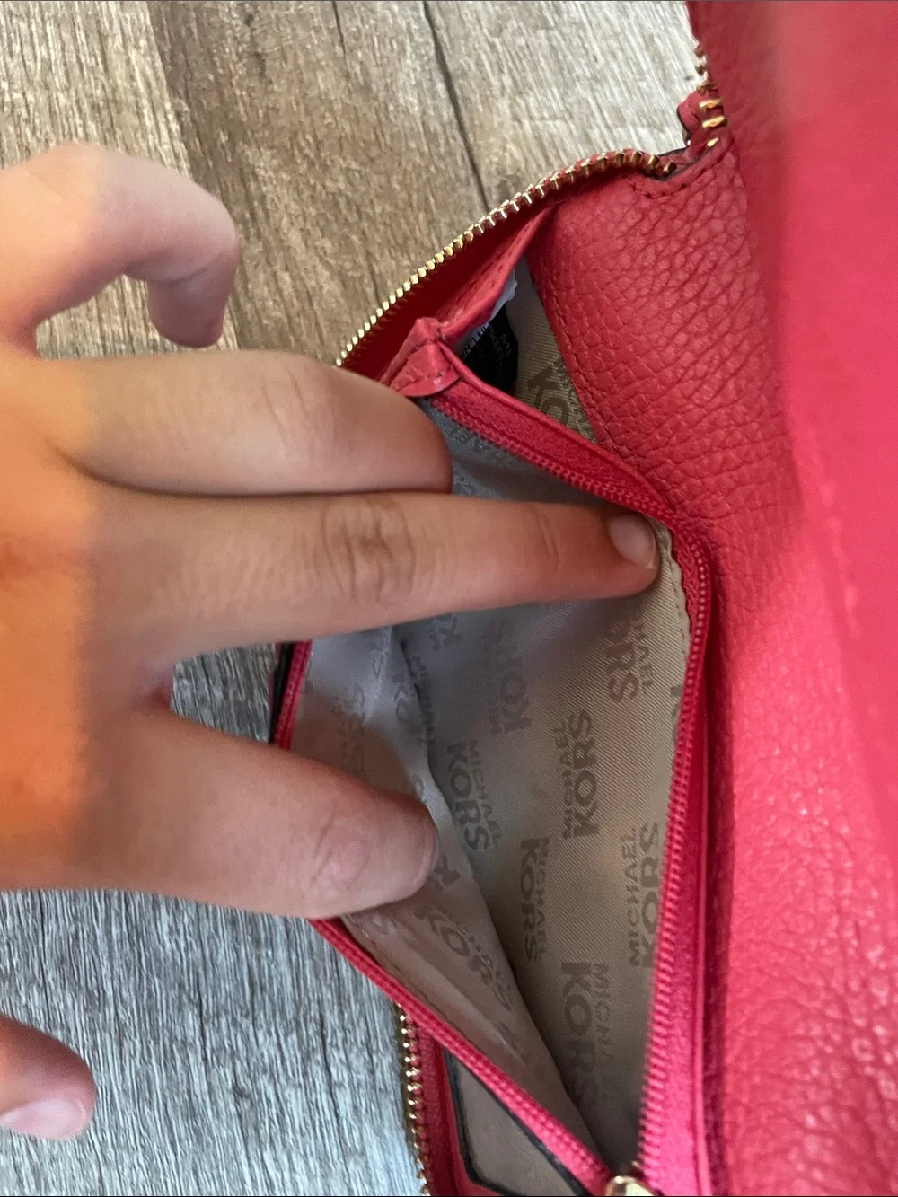 Michael Kors Fulton Zip Large Wristlet Red